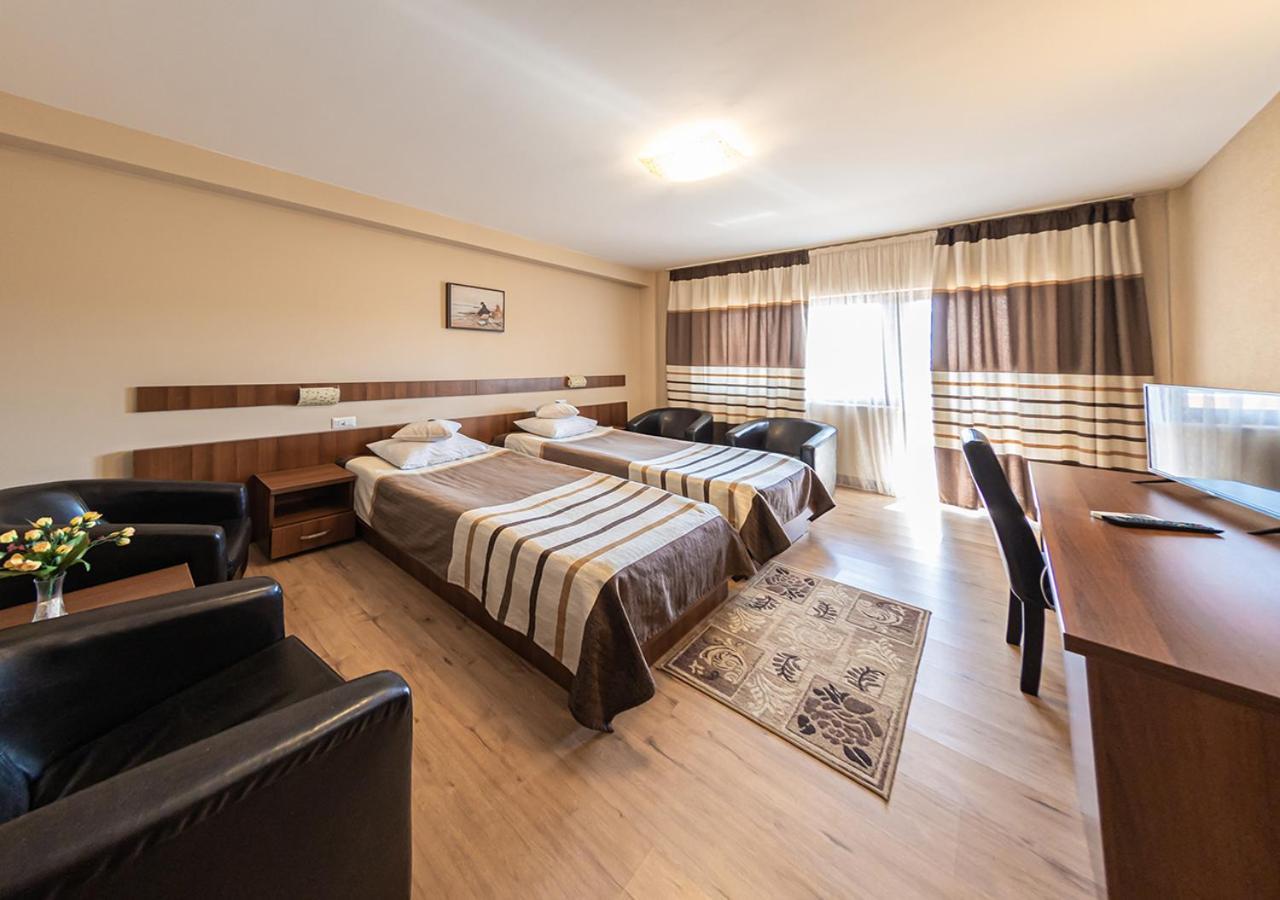 Hotel Crisana Arad Dış mekan fotoğraf