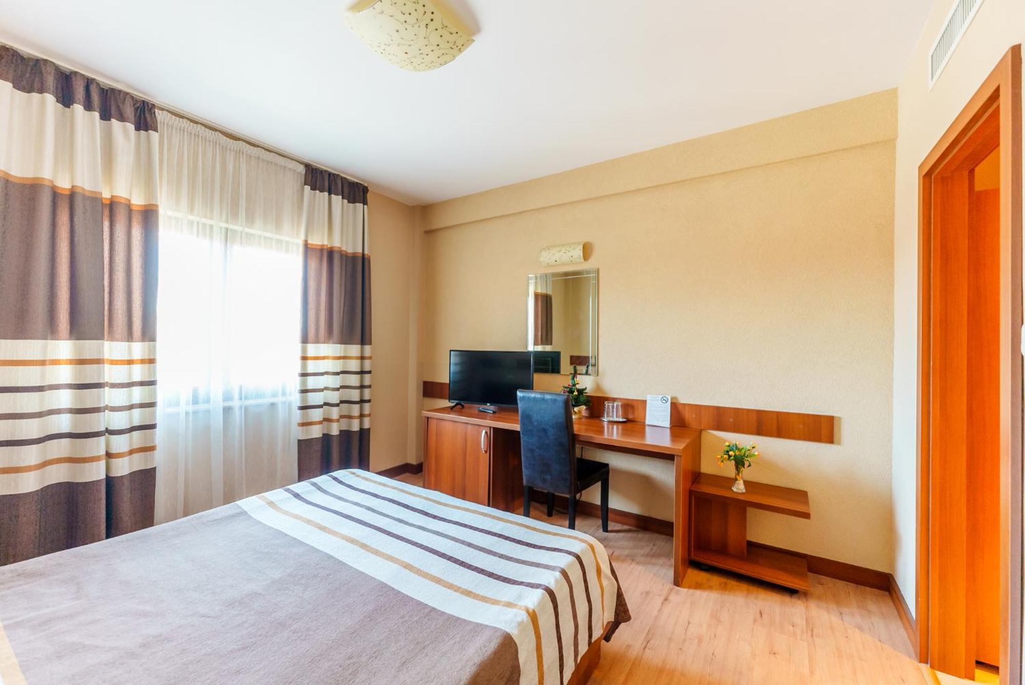 Hotel Crisana Arad Dış mekan fotoğraf