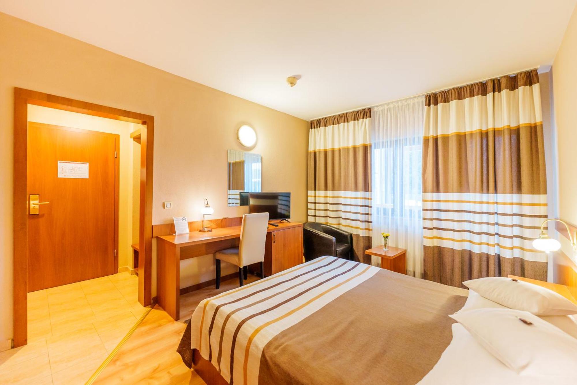 Hotel Crisana Arad Dış mekan fotoğraf