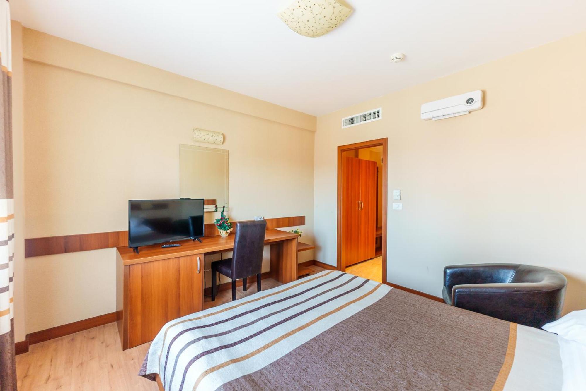 Hotel Crisana Arad Dış mekan fotoğraf