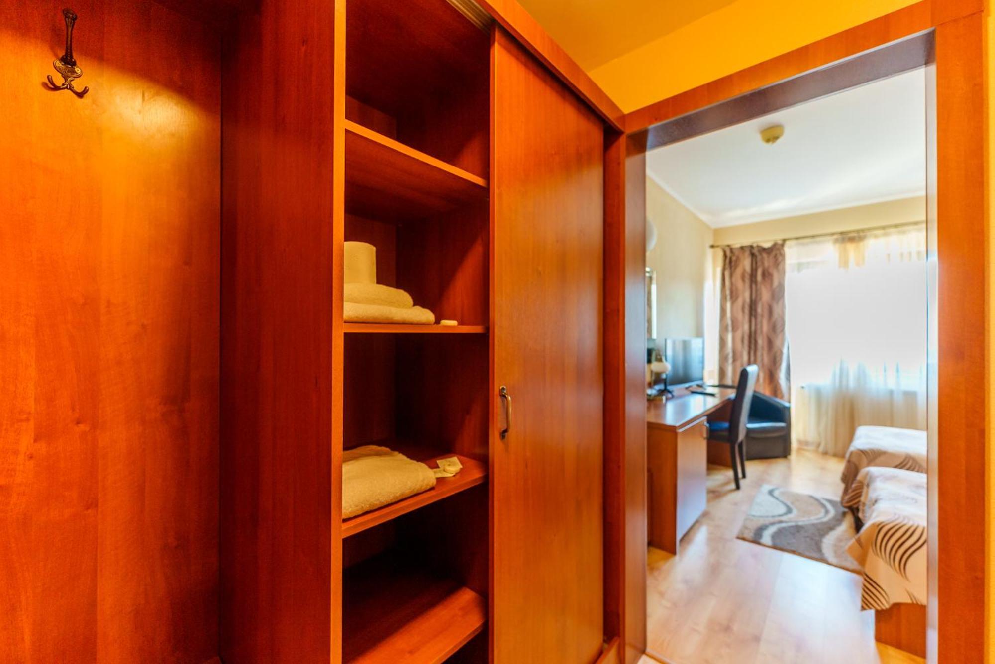 Hotel Crisana Arad Dış mekan fotoğraf
