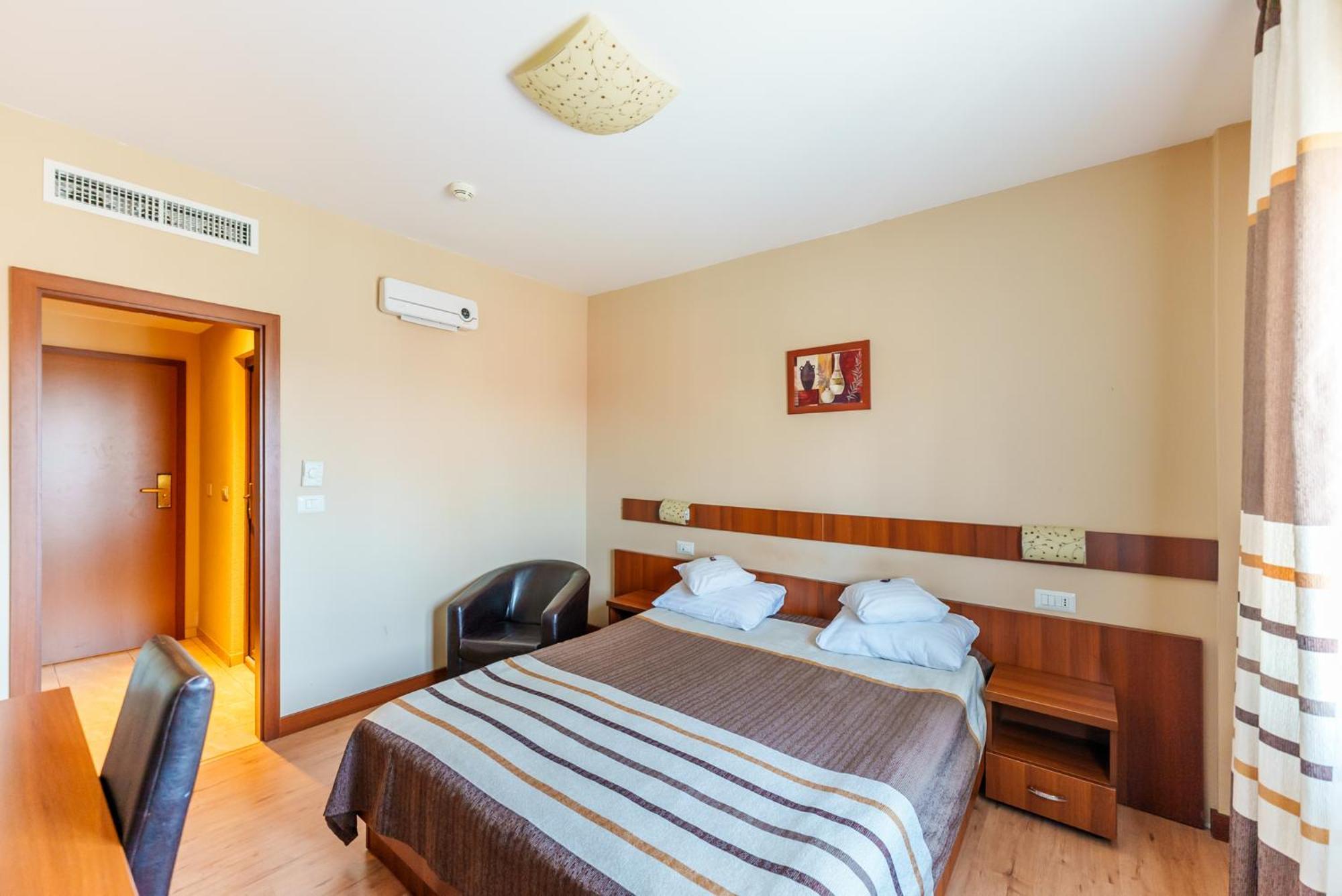 Hotel Crisana Arad Dış mekan fotoğraf